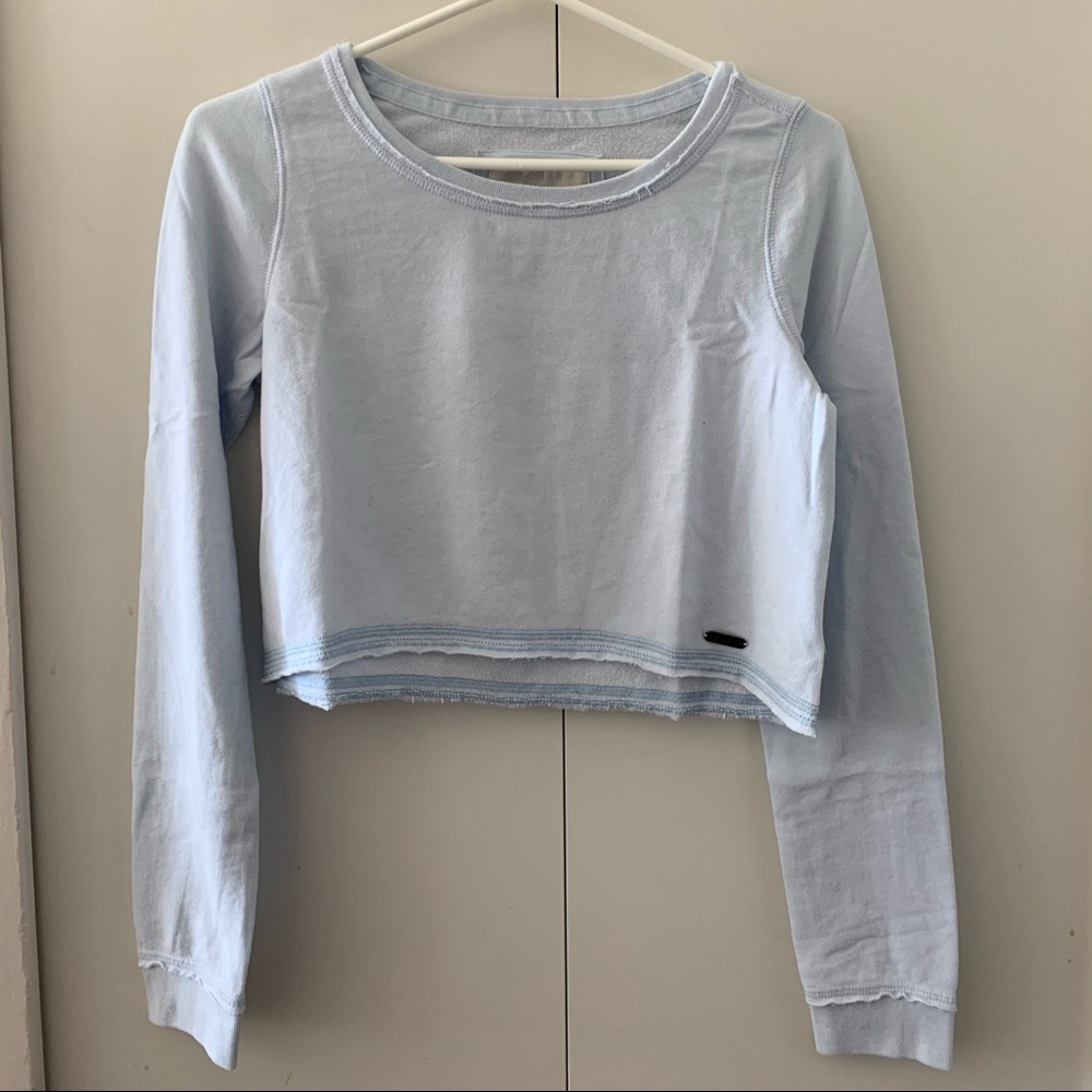 Abercrombie & Fitch Cropped Crewneck